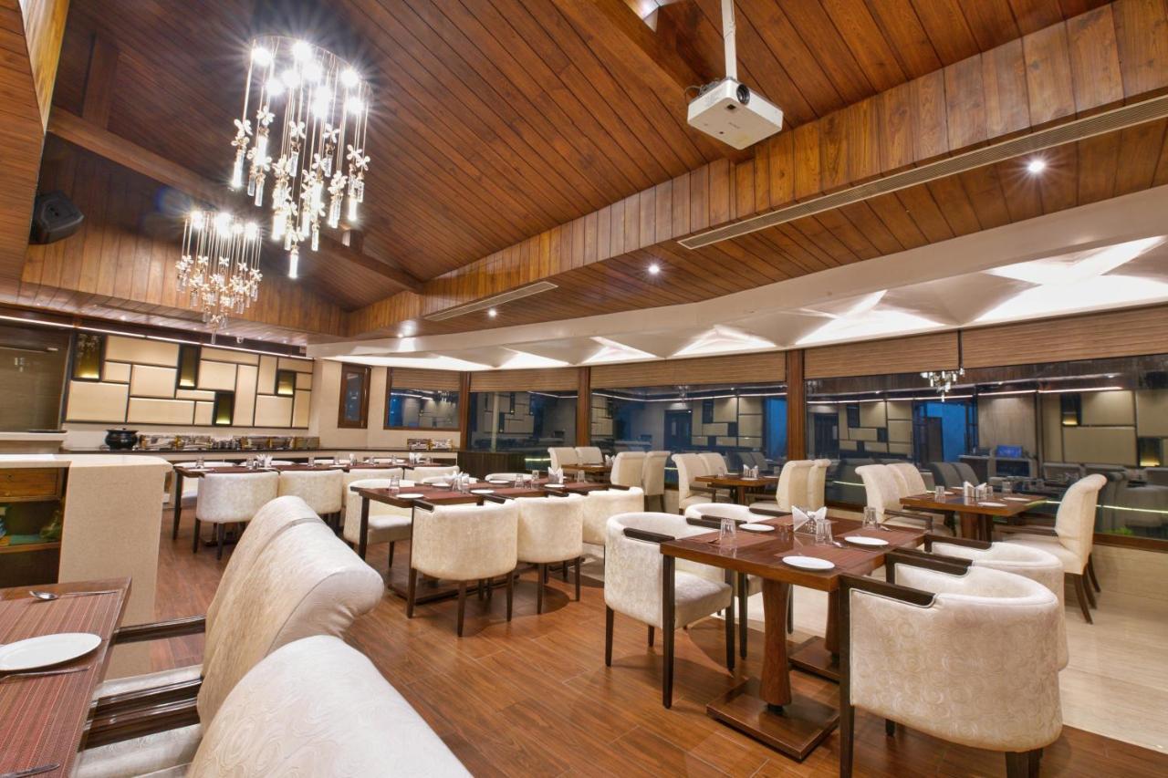 The Cedar Grand Hotel And Spa Shimla Exterior photo