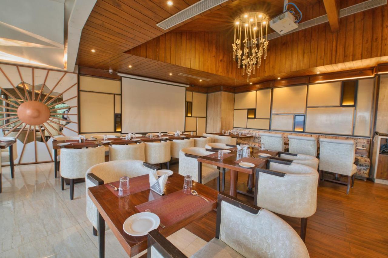 The Cedar Grand Hotel And Spa Shimla Exterior photo